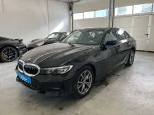 BMW 318 d Sport Line*1-Ha*LED*Navi*GRA*Leder*AHK* AHK+LED+