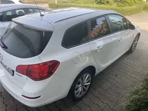 Opel Astra 1.4 Turbo Sports Tourer 150 Jahre Bild 3