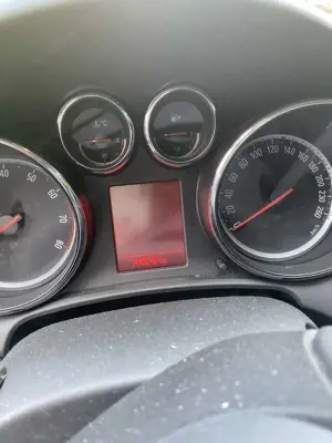 Opel Astra 1.4 Turbo Sports Tourer 150 Jahre Bild 5