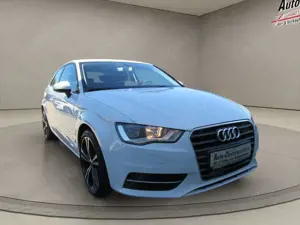 Audi A3 attraction NAVI/ PDC/ BLU/ SHZ