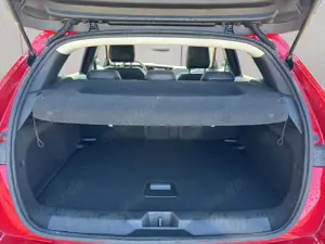 Opel Astra 1.2 Turbo Elegance Bild 4