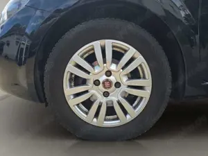 Fiat Punto Lounge SHZ PDC Navi GJR  TÜV NEU AHK Bild 2