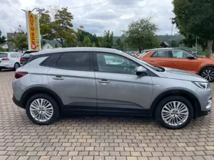 Opel Grandland X 1,2T  IntelliLink,AHK,Zahnriemen Neu Bild 5