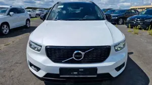 Volvo XC40 R Design AWD R-Design 1.Hand Pano Kamera Bild 2
