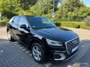 Audi Q2 Audi Q2 35 TFSI S tronic sport (Vollautomatisch)