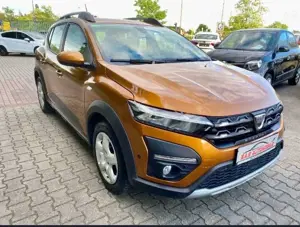 Dacia Sandero III Stepway Comfort/Scheckheftgepflegt Bild 1