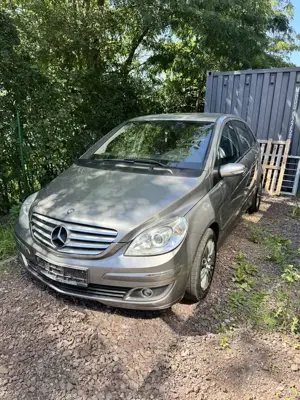 Mercedes-Benz B 200 Autotronic