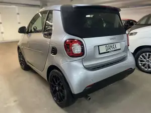 smart forTwo passion*AUTOMATIK*NAVI*SITZHZG Bild 4