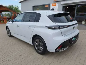 Peugeot 308 Allure 130 HDI EAT8 SHZ 360°K. WINTER-PAKET Bild 3