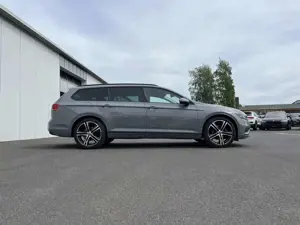 Volkswagen Passat Variant 1.5 TSI DSG R-Line Optik 155€ m. 20% Anzahlung A Bild 4