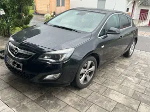 Opel Astra 1.7 CDTI DPF ecoFLEX Sports TourerStart/Stop Desig Bild 2