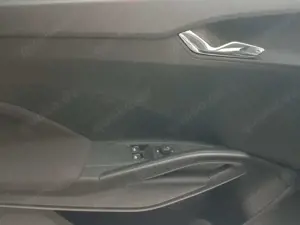 Skoda Fabia 5tg. 4 TSI AMB. Garantie 8/28 AHK SmartLink Sitzhe Bild 5