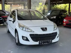 Peugeot 207 Urban Style-Klima-8 Fach Bereift