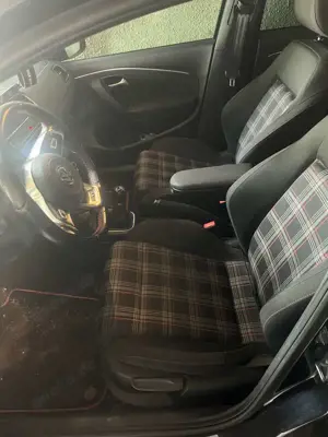 Volkswagen Polo GTI 1.8 TSI (Blue Motion Technology)