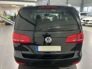 Volkswagen Touran 1.4 TSi **Navi*SHZ*AHK*Temp*Panorama** Bild 4