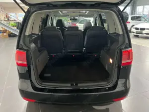 Volkswagen Touran 1.4 TSi **Navi*SHZ*AHK*Temp*Panorama** Bild 5