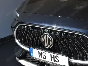 MG HS Luxury*AHK*Pano-Dach*LED*SHZ* Bild 2