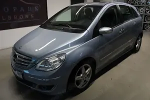 Mercedes-Benz B 200 *KLIMA*SHZ*AHK*SCHIEBEDACH*AUTOMATIK
