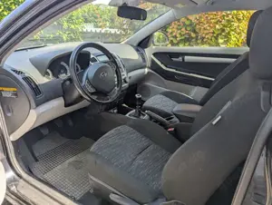 Kia Ceed / cee'd Ceed 1.4 CVVT Schrägheck Bild 3