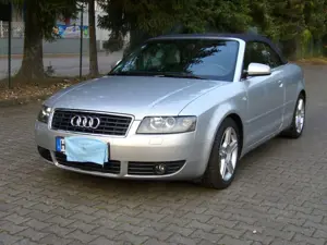 Audi A4 A4 Cabriolet 2.4 Bild 4