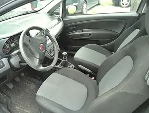 Fiat Punto 1.3i Dynamic/org km/ schöne Optik/ met+FH+Klima Bild 4