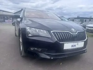Skoda Superb Ambition TDI  4x4 -DSG -Navi -Winterpaket -AHK uvm