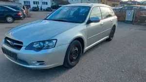Subaru Legacy Kombi 2.0i Benzin 4x4 4wd Panorama