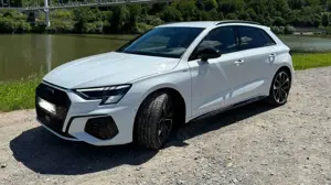 Audi A3 A3 40 TFSI Sportback quattro S line - Garantie