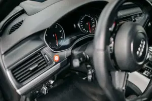 Audi A6 A6 Avant 3.0 TDI DPF quattro tiptronic Bild 4