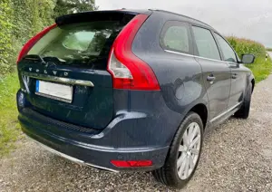 Volvo XC60 XC60 D5 Summum AWD Standheizung VollausstattungAHK