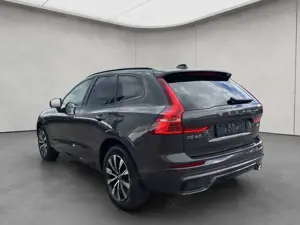 Volvo XC60 XC60 B4 AWD Plus-Dark Aut PilotAssist BLIS Leder Bild 3