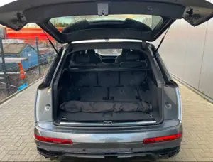 Audi Q7 55 TFSI quattro tiptronic S line Bild 2