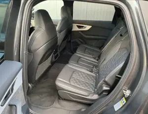 Audi Q7 55 TFSI quattro tiptronic S line Bild 3