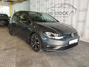 Volkswagen Golf 1.5 TSI IQ.DRIVE PDC Sitzheizung ACC