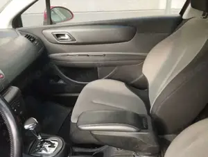 Citroen C4 C4 Coupe 1.6 Liter Bild 4