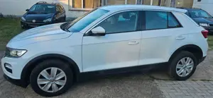 Volkswagen T-Roc Basis Bild 2