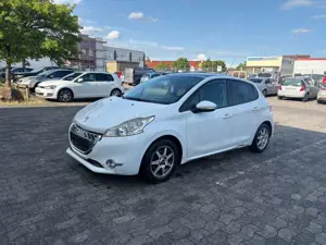 Peugeot 208 Active/Pano/Tempo/Klima/Automatik/