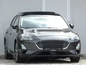 Ford Focus Lim. CoolConnect Aut. LED/KAM/PANO/KEYLES