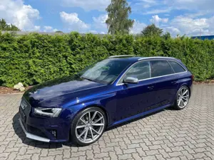 Audi RS4 4.2 FSI quattro*BO*20'* Audi Exclusive