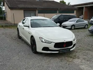 Maserati Ghibli Automatik S-SPORT AGA-KEYLESS-RKAMERA-TEMPOMAT-LED