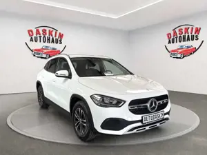 Mercedes-Benz GLA 180 KAMERA/AUTOMATIK/TÜV+AU NEU