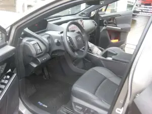Toyota bZ4X 71,4 kWh 150kW Comfort  Technik Paket JBL Bild 5