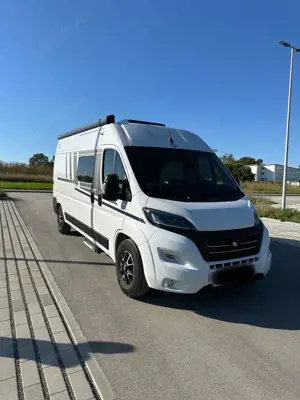 Fiat Ducato CV 600 Pro von Carado | 1 Hand | 2 Solarpanele
