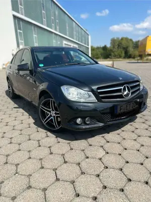 Mercedes-Benz C 200 CDI DPF (BlueEFFICIENCY) 7G-TRONIC