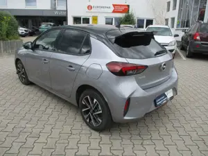 Opel Corsa F GS Line 1,2 Turbo 100PS Bild 3