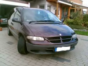 Chrysler Grand Voyager 3.3 LE