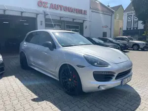 Porsche Cayenne Basis