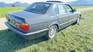 BMW 735 er Oldtimer*AUT*KLIMA*EFH*ZV*LEDER*ALU Bild 4