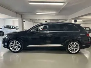 Audi SQ7 4.0 TDI Matrix/Pano/AHK/7-Sitz/Head-up/Nacht Bild 3