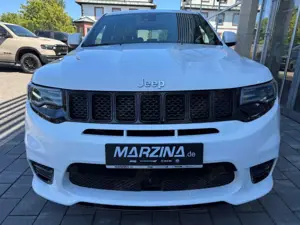 Jeep Grand Cherokee 6.4 V8 HEMI SRT 20 Zoll El. Panodach Navi Sportpak Bild 3